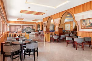 thumbnail: Bar (on property)