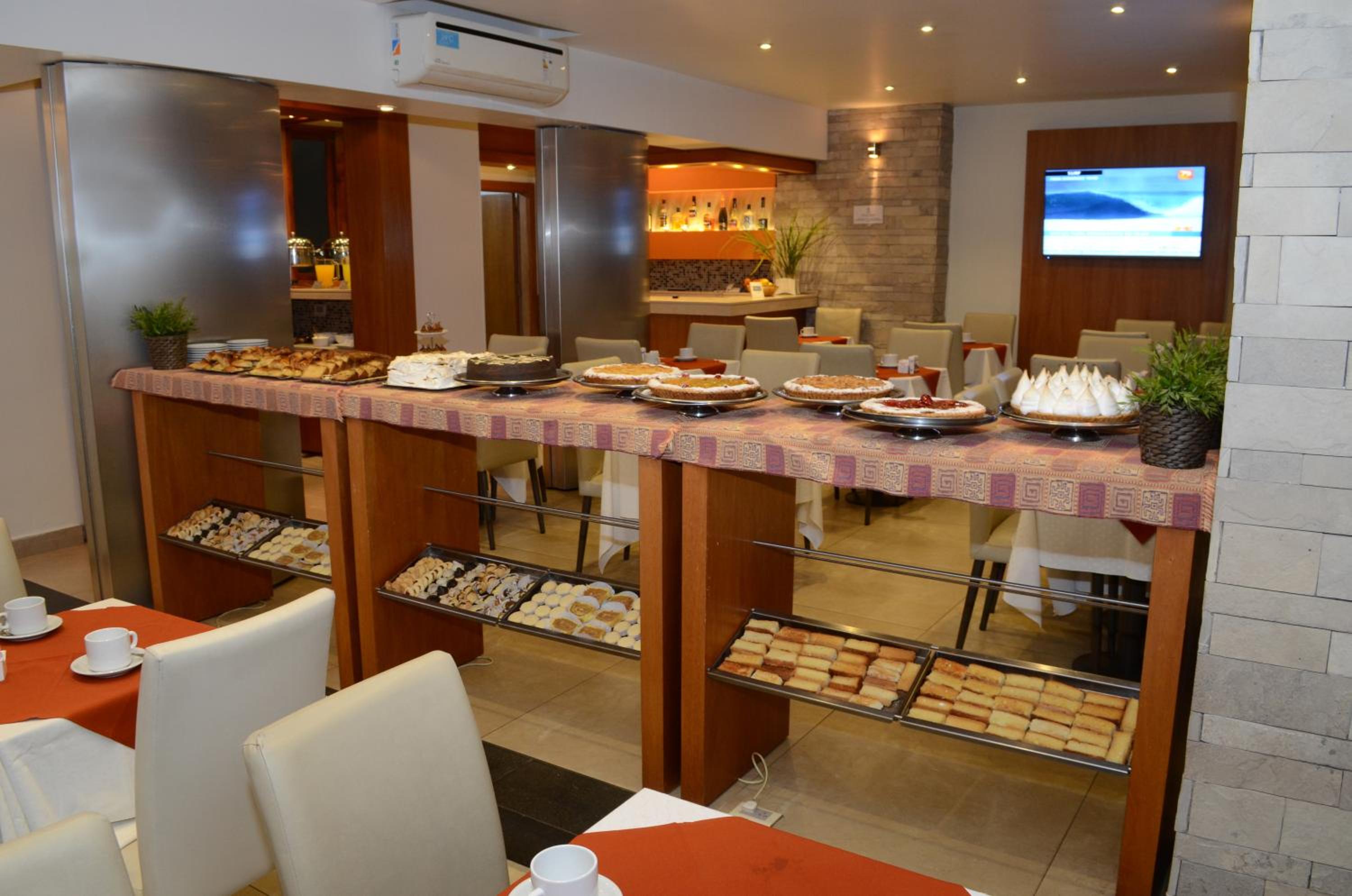 Restaurant-cafeteria