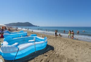 thumbnail: Pool