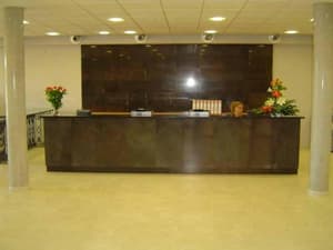 thumbnail: Concierge desk