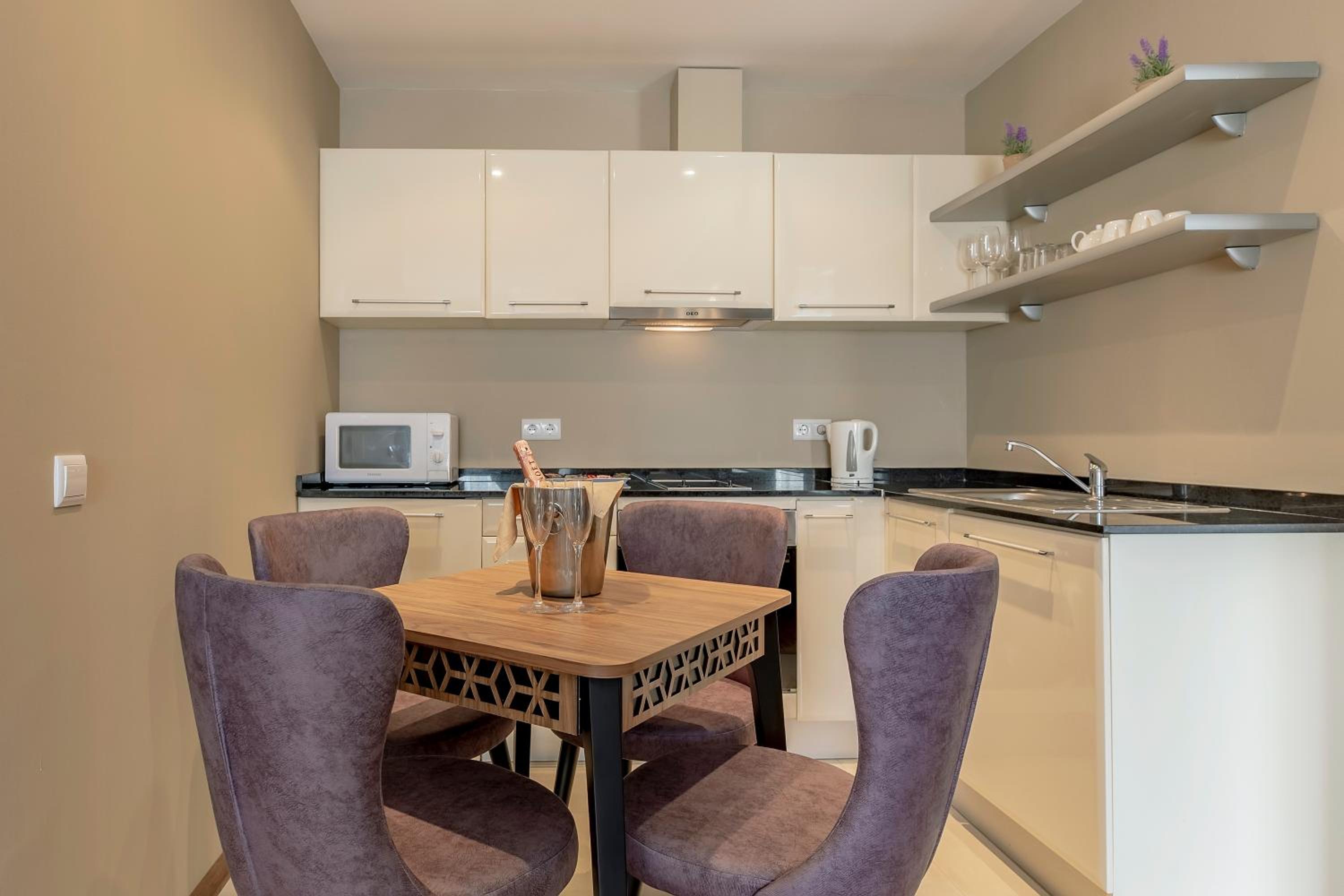 Restaurant-cafeteria