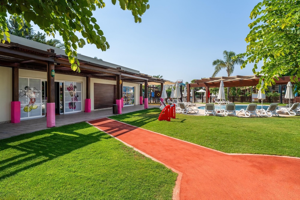 Food court