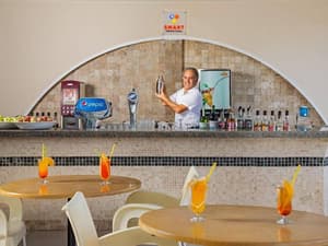 thumbnail: Restaurant