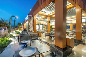 thumbnail: Restaurant
