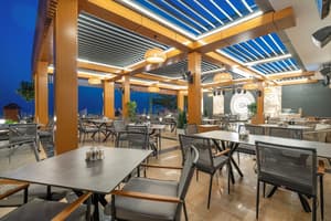 thumbnail: Restaurant