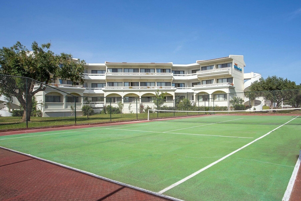 Tennis court