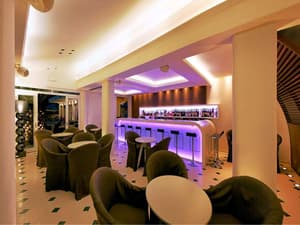 thumbnail: Bar