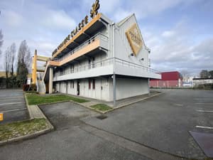 thumbnail: Exterior