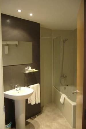 thumbnail: Bathroom