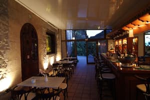 thumbnail: Bar (on property)