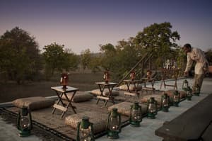 thumbnail: Outdoor dining