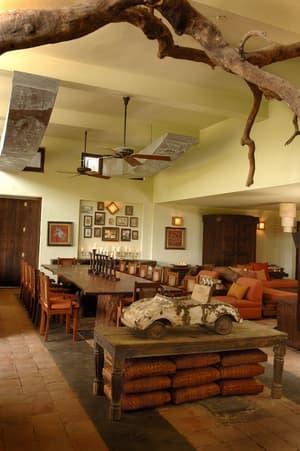 thumbnail: Restaurant