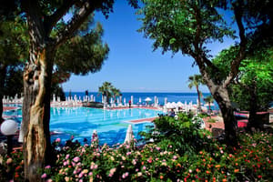 thumbnail: Outdoor pool