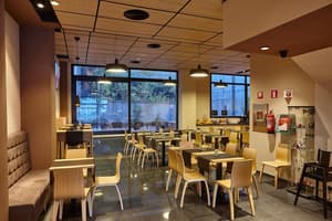 thumbnail: Restaurant