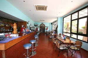 thumbnail: Bar