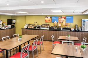 thumbnail: Breakfast area