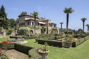 thumbnail: Exterior