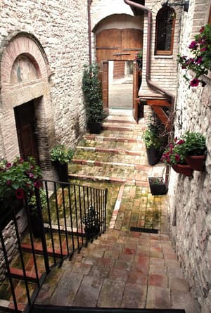 thumbnail: Courtyard