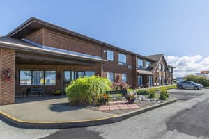 thumbnail: Exterior