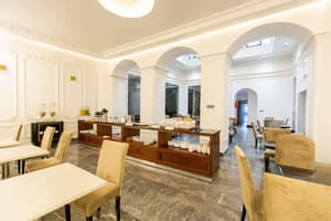thumbnail: Restaurant