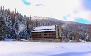 thumbnail: Exterior