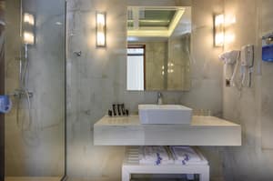thumbnail: Bathroom