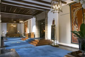 thumbnail: Interior detail