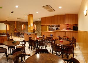 thumbnail: Restaurant