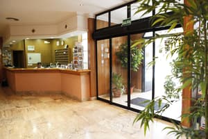 thumbnail: Interior entrance