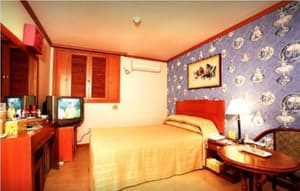 thumbnail: Room