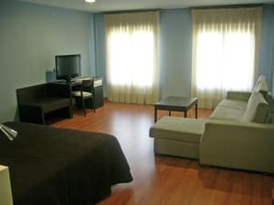 thumbnail: General view