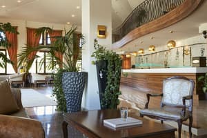 thumbnail: Reception hall