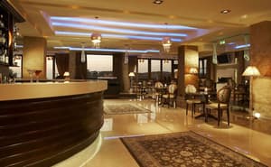 thumbnail: Bar (on property)