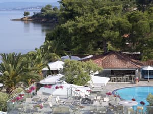 thumbnail: Outdoor pool