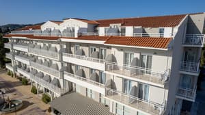 thumbnail: Exterior