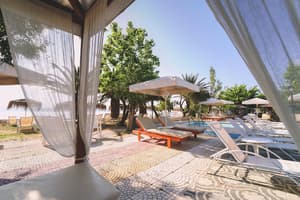 thumbnail: Sundeck