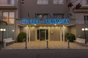 thumbnail: Front of property