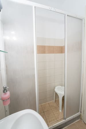 thumbnail: Bathroom shower