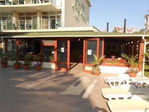 thumbnail: Outdoor pool