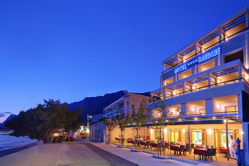 Front of property - evening/night