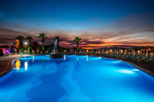 thumbnail: Pool