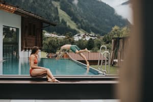 thumbnail: Infinity pool