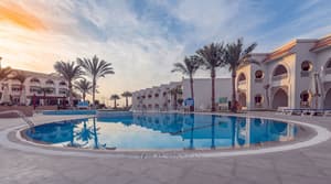 thumbnail: Outdoor pool