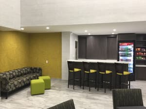 thumbnail: Lounge