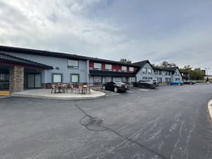 thumbnail: Front of property
