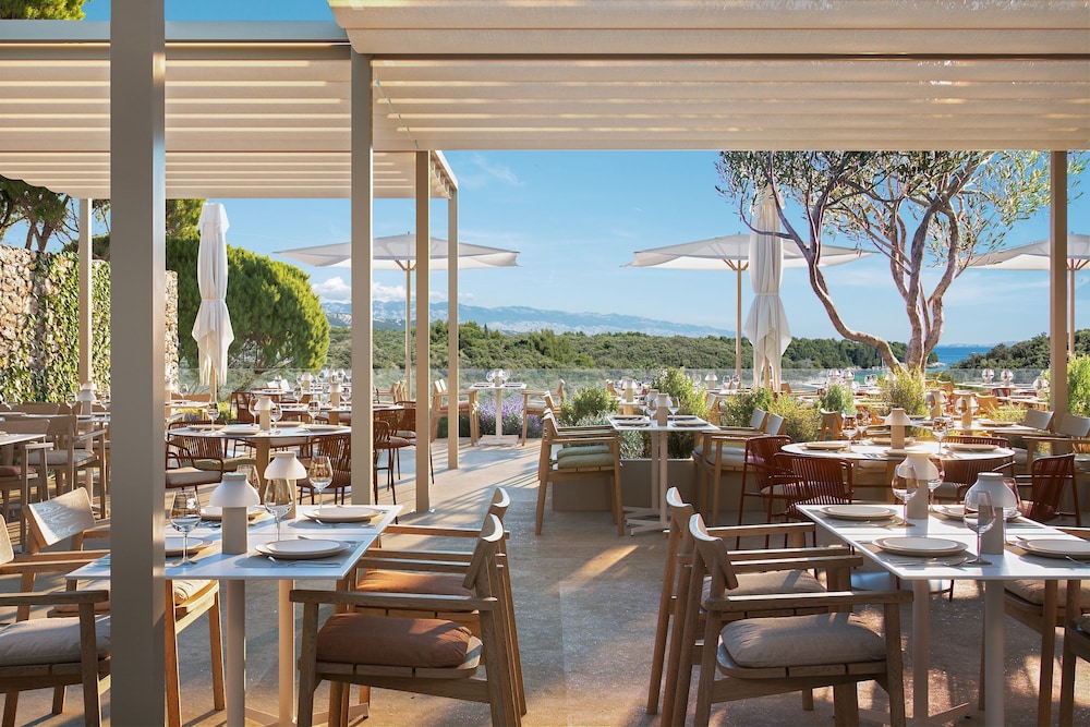 Restaurant-cafeteria