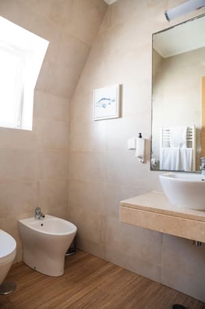 thumbnail: Bathroom
