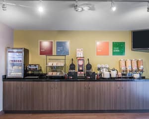 thumbnail: Breakfast area