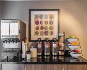 thumbnail: Breakfast area