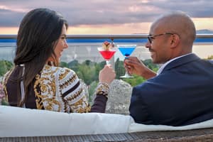 thumbnail: Outdoor dining